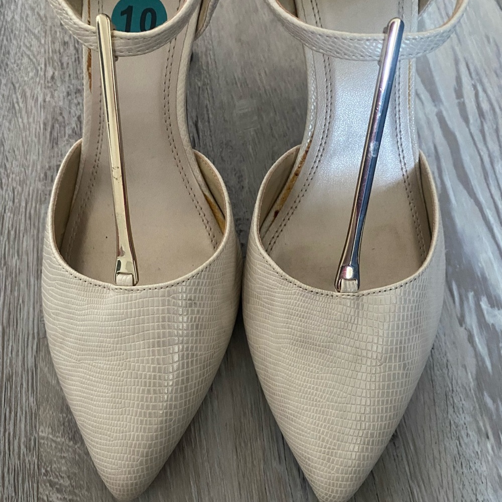 Elegant Cream Women's Heels